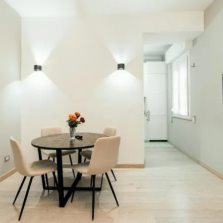 Casa Nicola - Modern 2br In Trastevere, Appartamento Roma