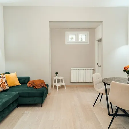 Appartamento Casa Nicola - Modern 2br In Trastevere, *