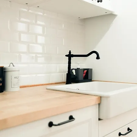 Appartamento Casa Nicola - Modern 2br In Trastevere, *