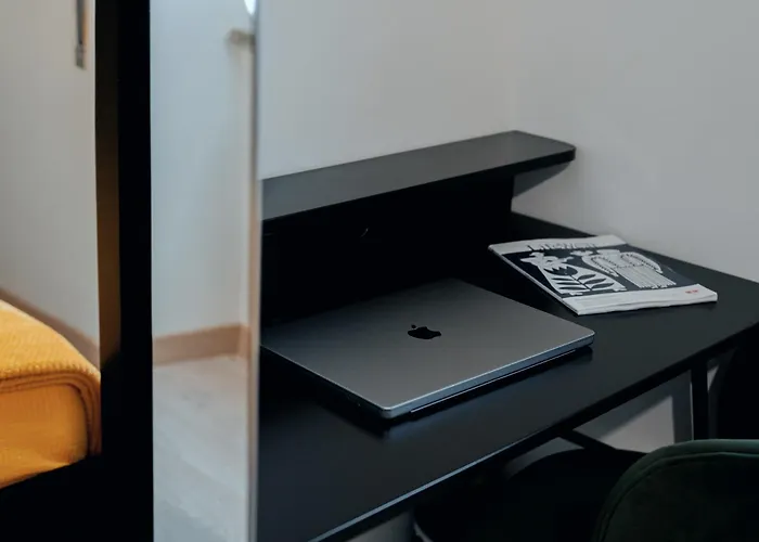 Casa Nicola - Modern 2br In Trastevere, Apartment Rome